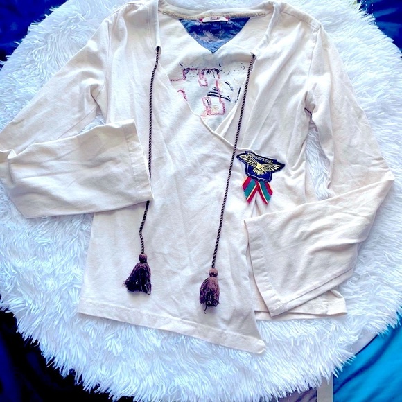 Tommy Hilfiger Vintage Bell Sleeve Shirt with Tassel Detail - Picture 1 of 8